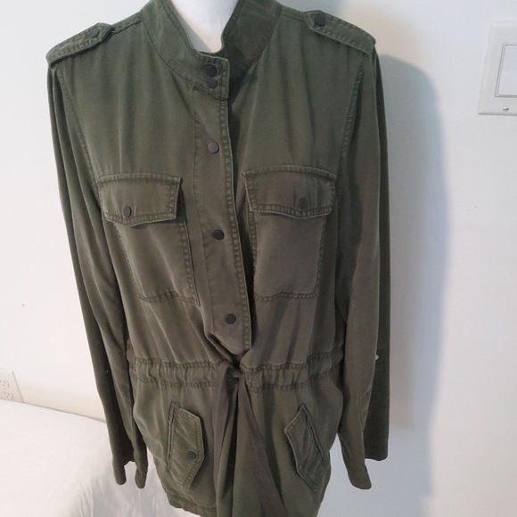LOFT Utility Jacket - Picture 9 of 14
